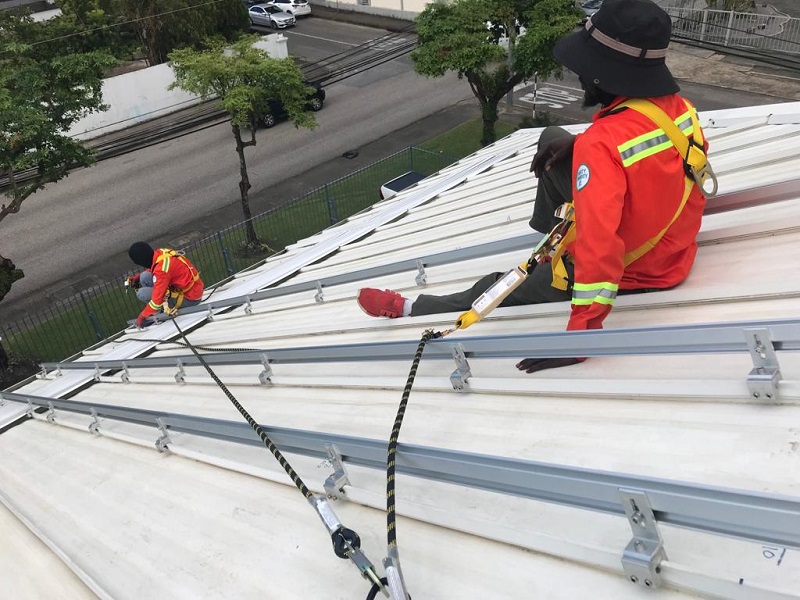 Standing seam clamp