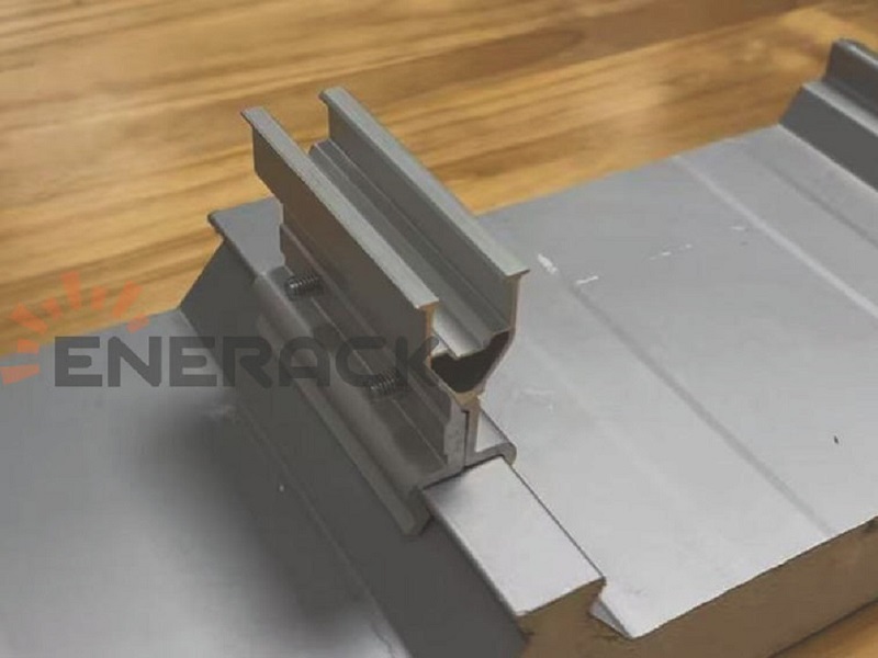 UNI-ENERGY Sandwich Roof Standing Seam Clamp
