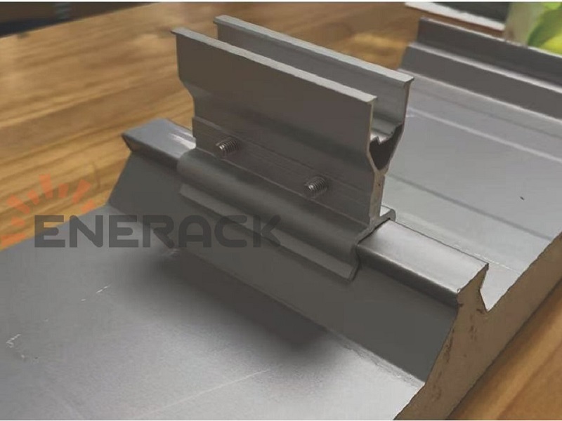 UNI-ENERGY Sandwich Roof Standing Seam Clamp
