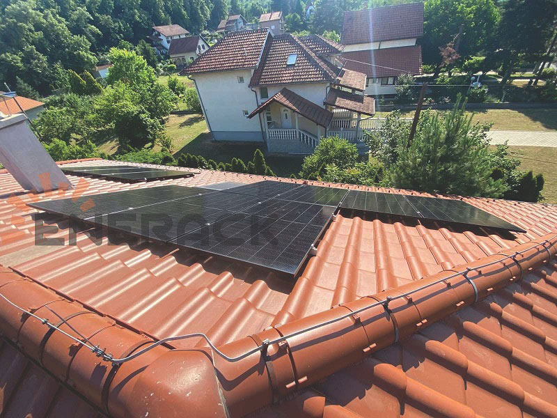 Enerack excellent tile roof installation case in Europe